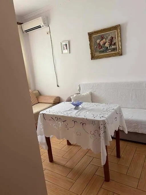 Apartment In The Center Of Влёра